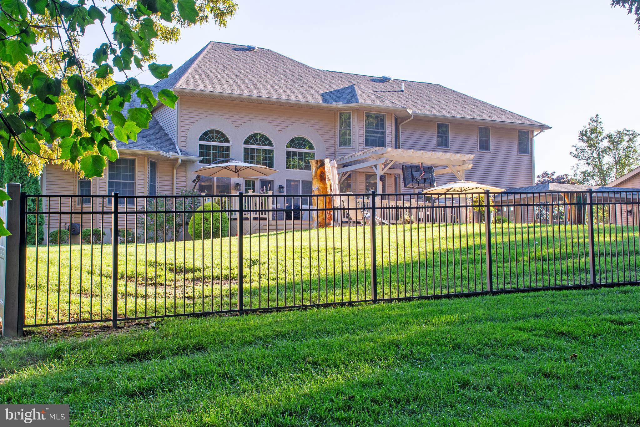 HAVEN LAKE ESTS - Residential
