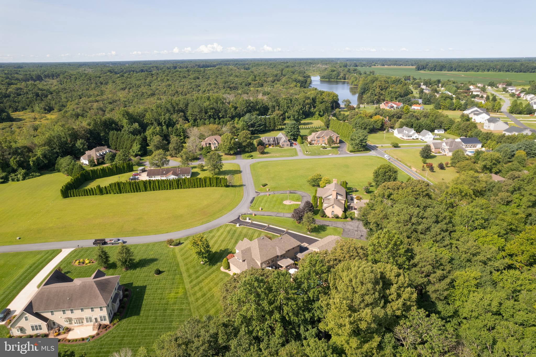 HAVEN LAKE ESTS - Residential
