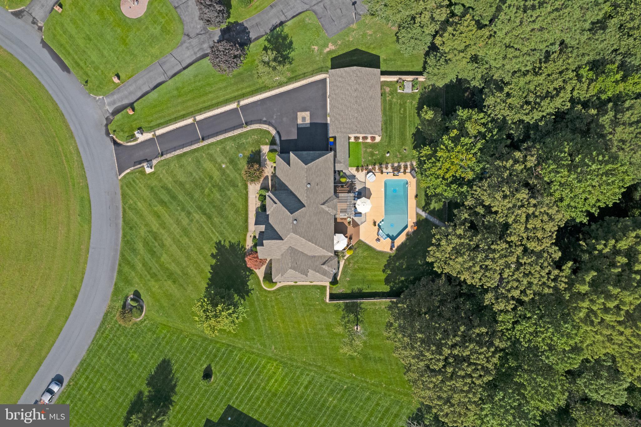 HAVEN LAKE ESTS - Residential