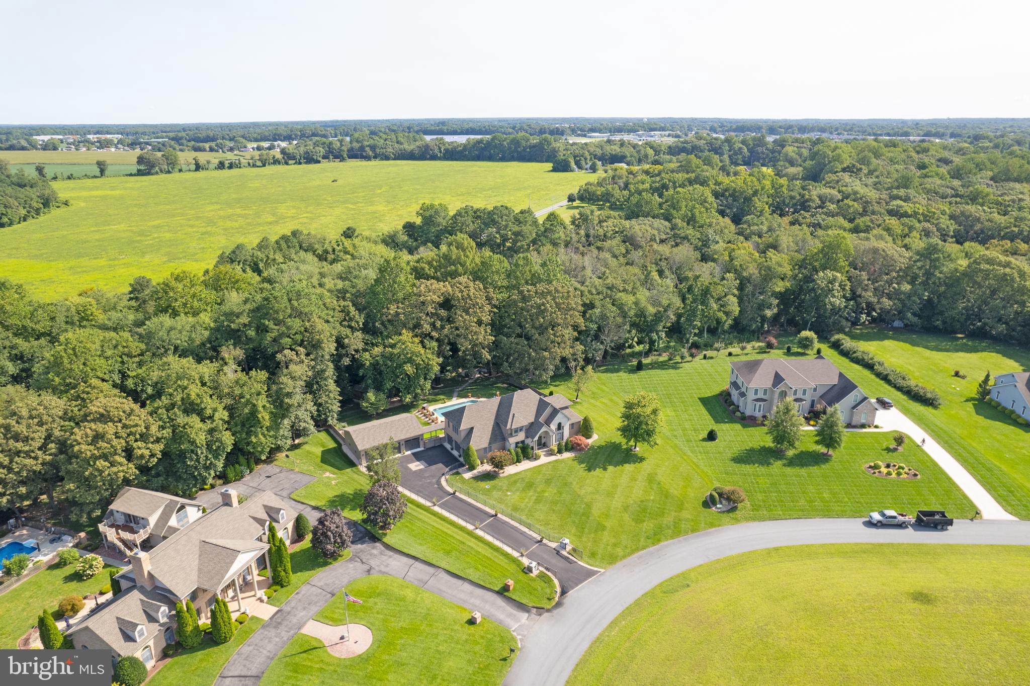 HAVEN LAKE ESTS - Residential