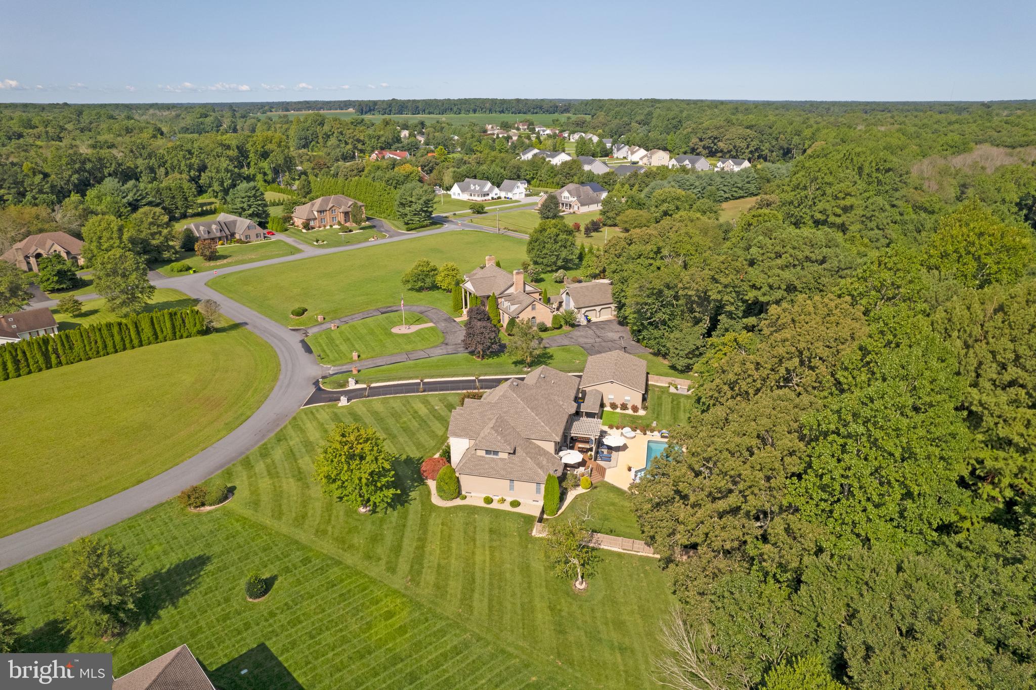 HAVEN LAKE ESTS - Residential