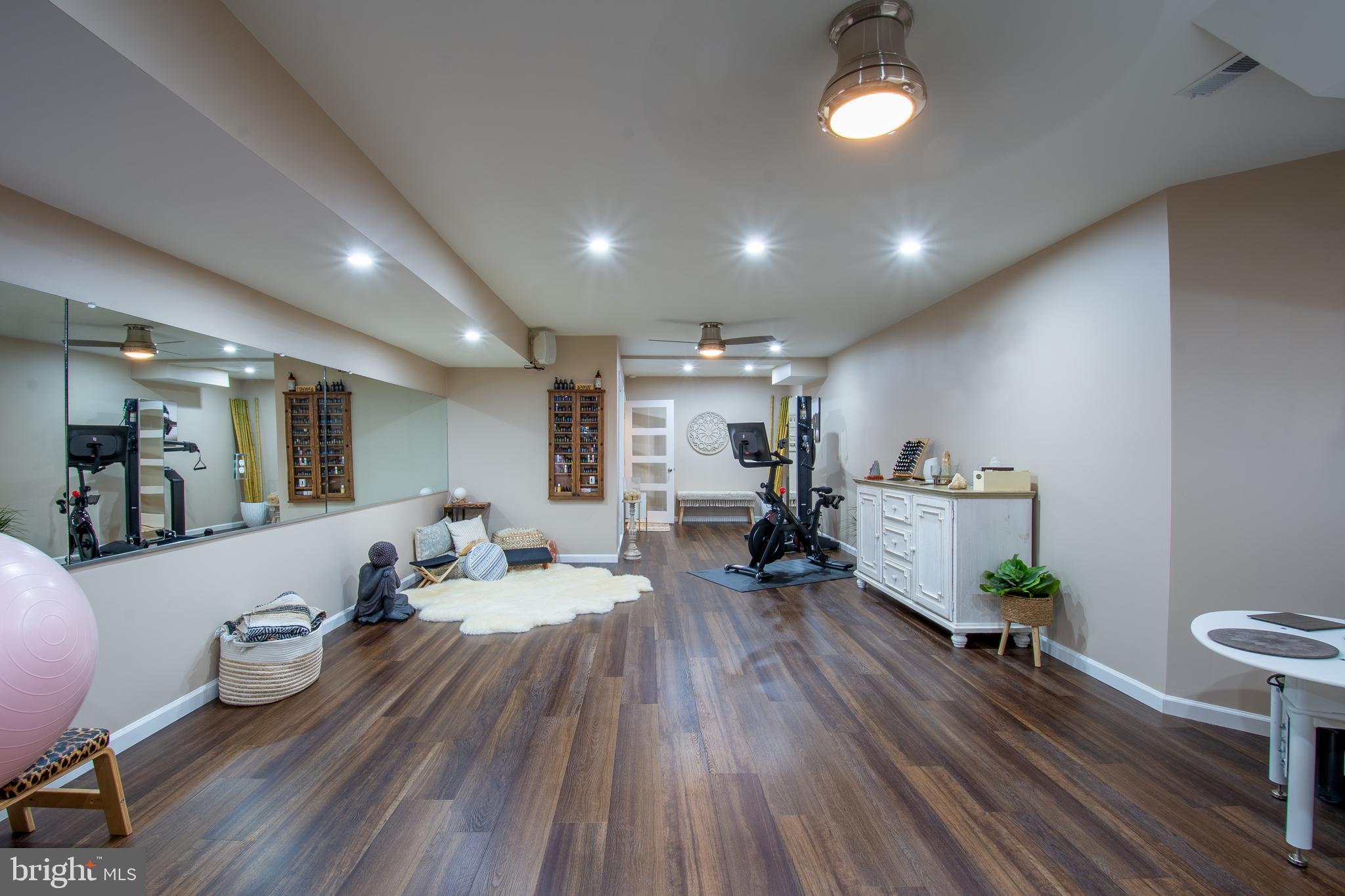 HAVEN LAKE ESTS - Residential