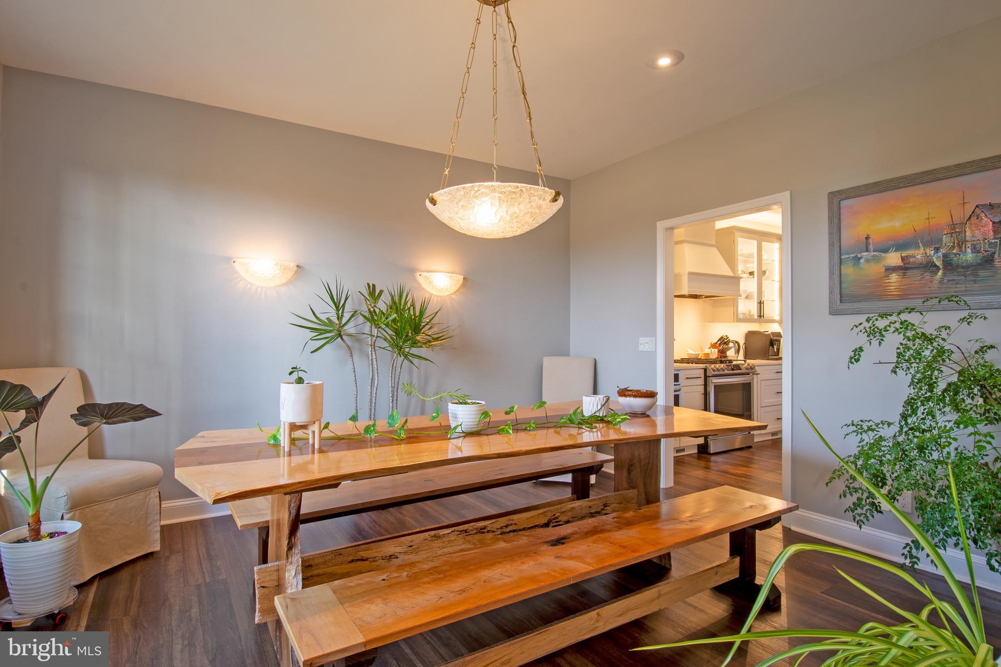 HAVEN LAKE ESTS - Residential