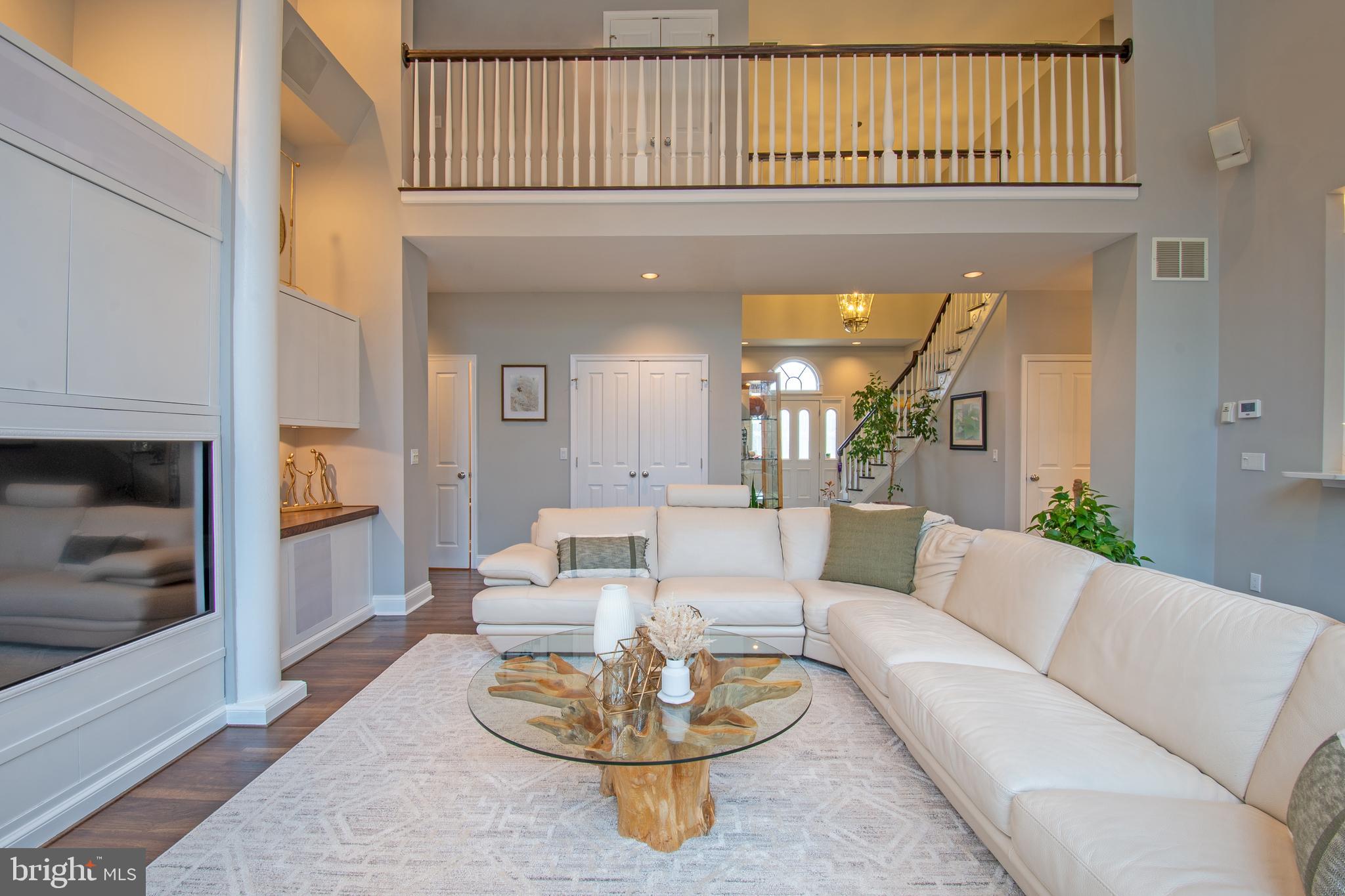 HAVEN LAKE ESTS - Residential