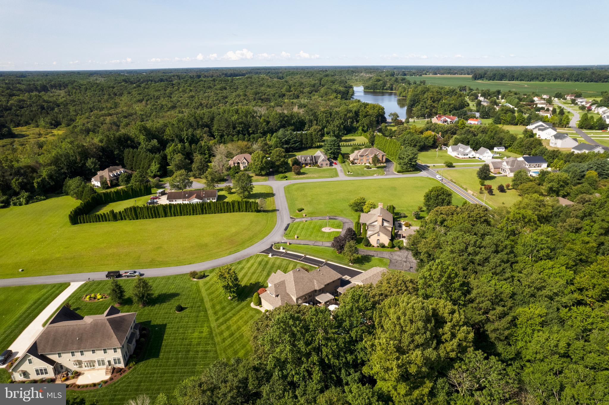 HAVEN LAKE ESTS - Residential