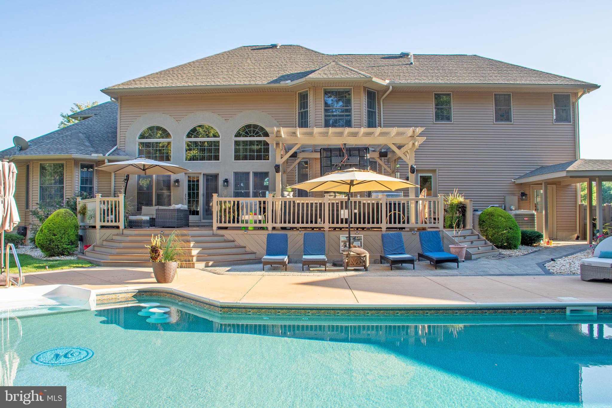 HAVEN LAKE ESTS - Residential