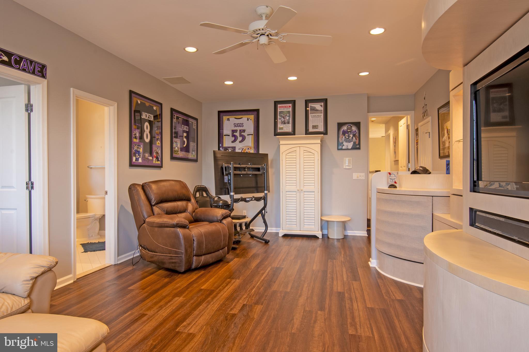 HAVEN LAKE ESTS - Residential