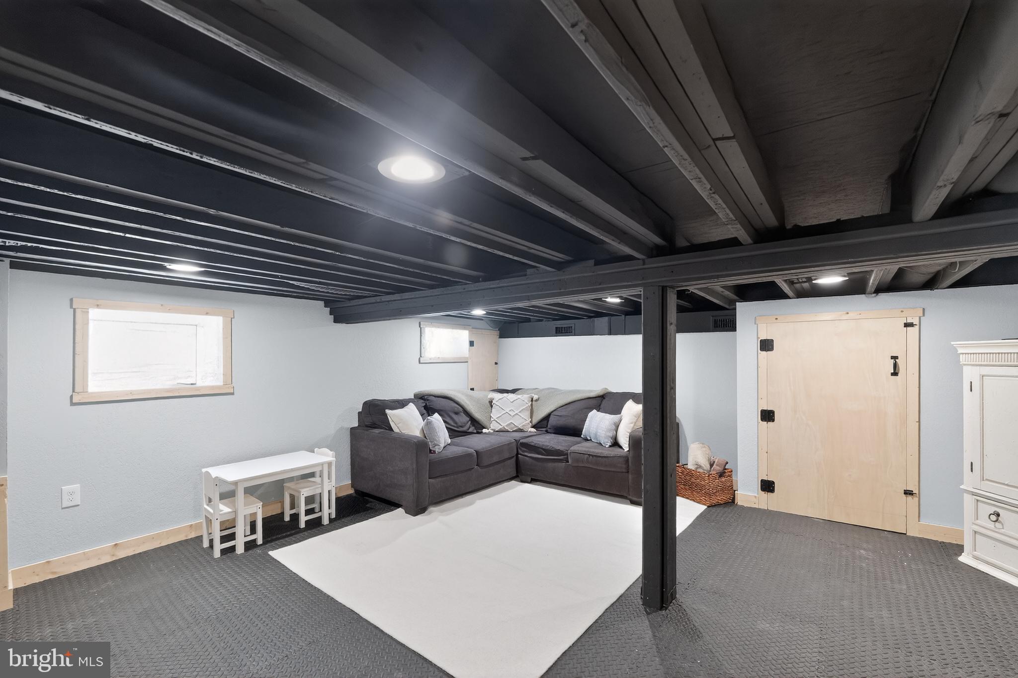 CEDAR CREEK - Residential