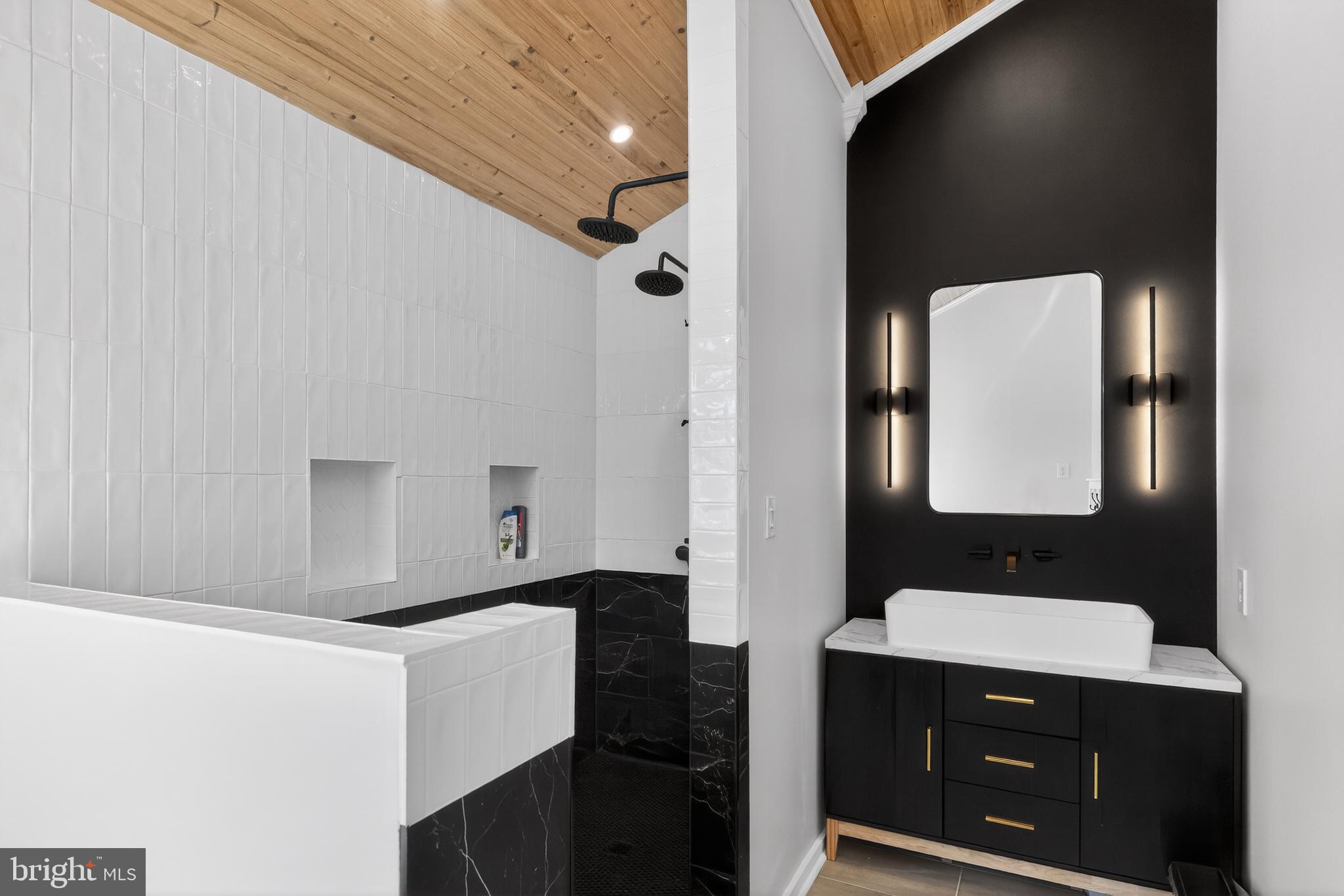 CEDAR CREEK - Residential