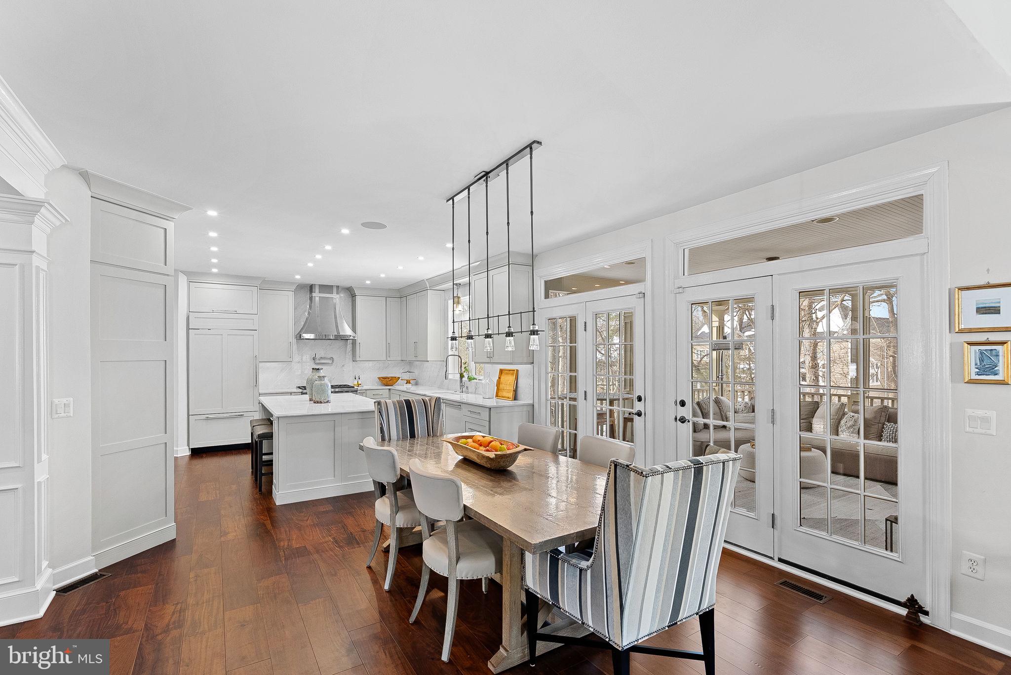 RIVER CREEK - Residential