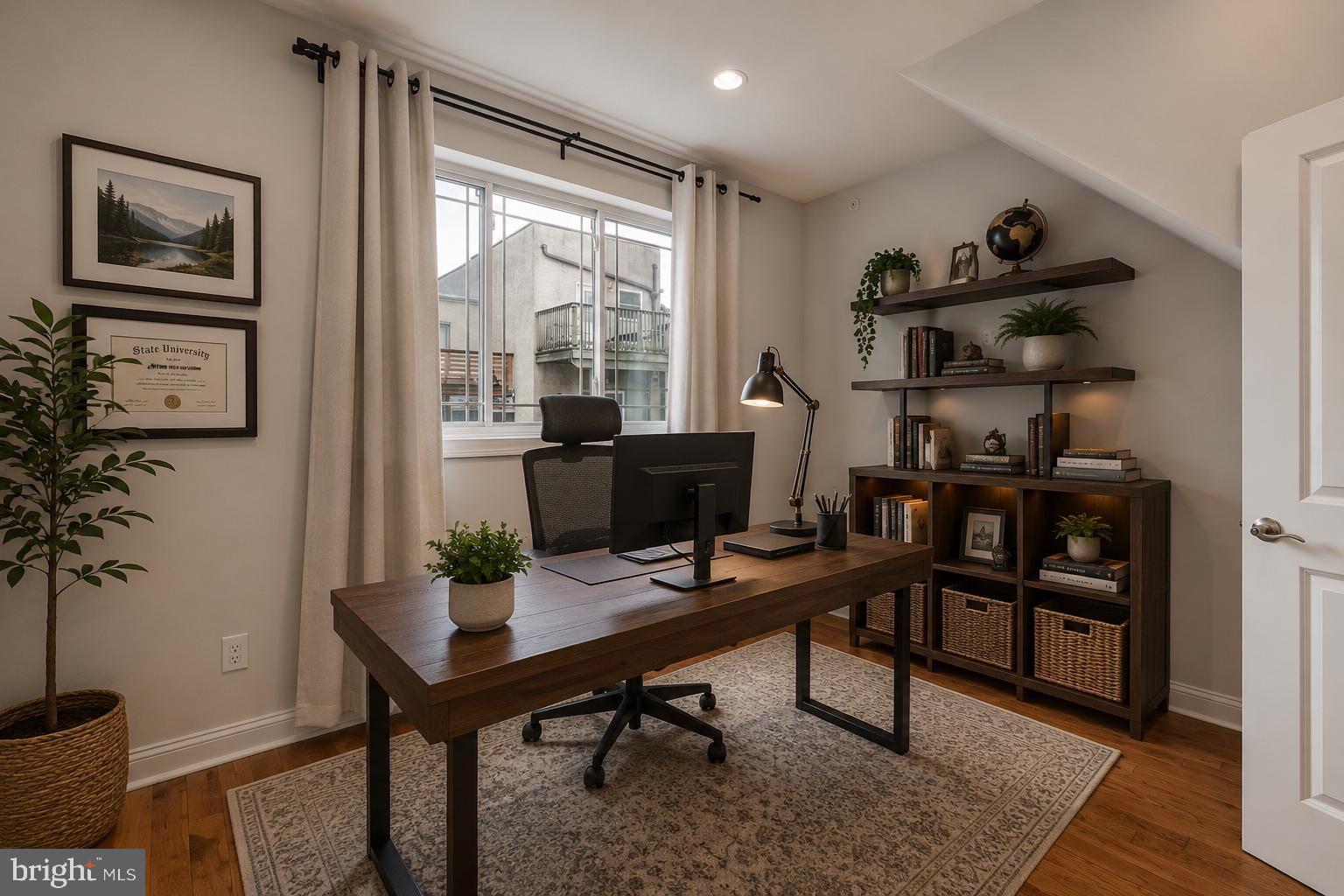 POINT BREEZE - Residential