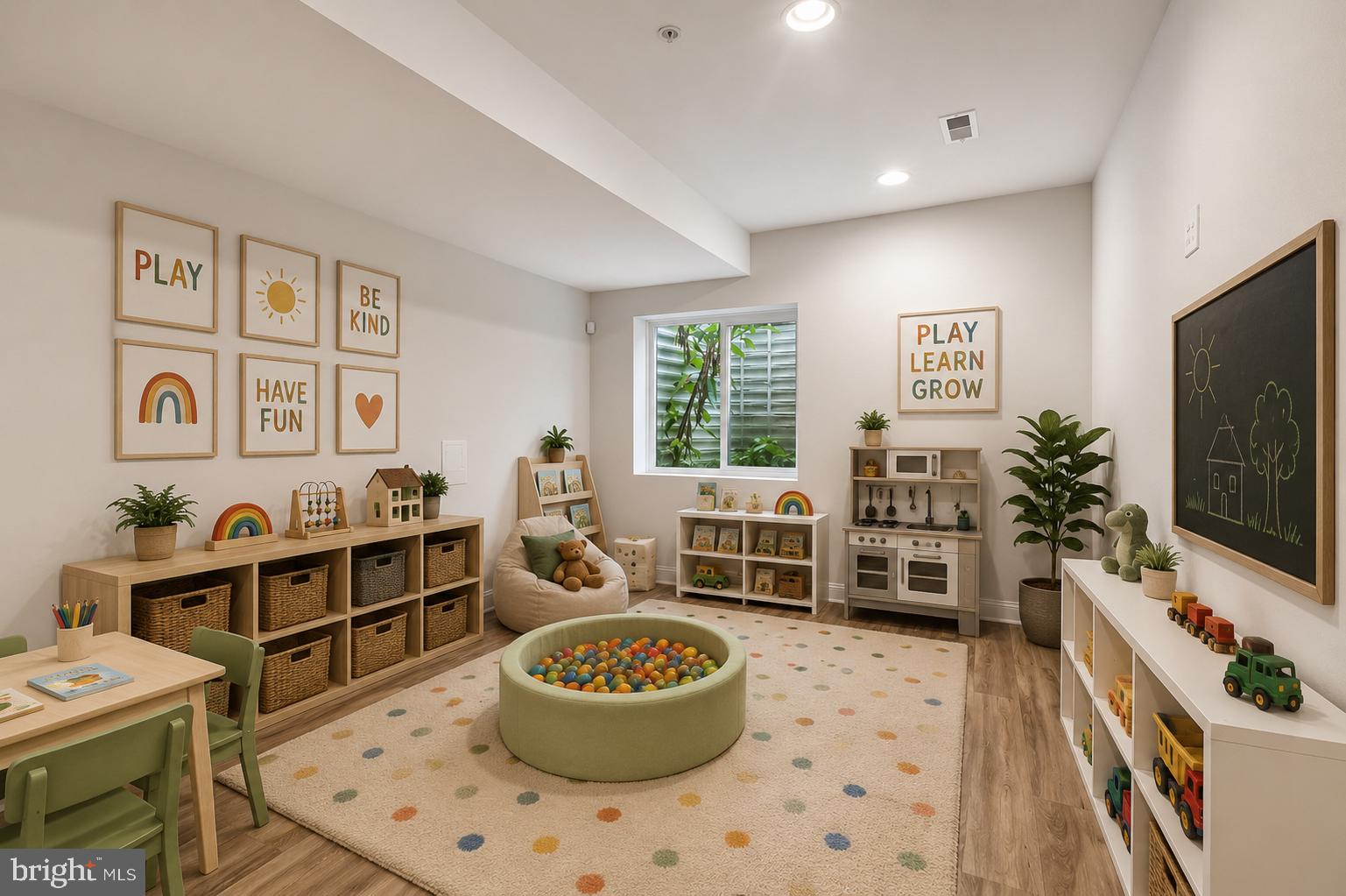 POINT BREEZE - Residential