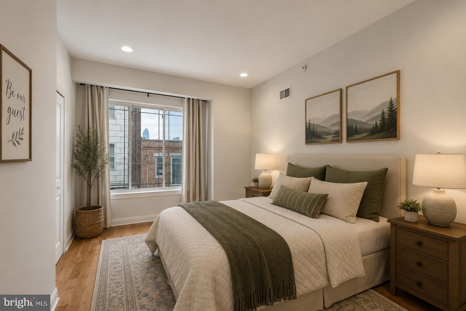 POINT BREEZE - Residential
