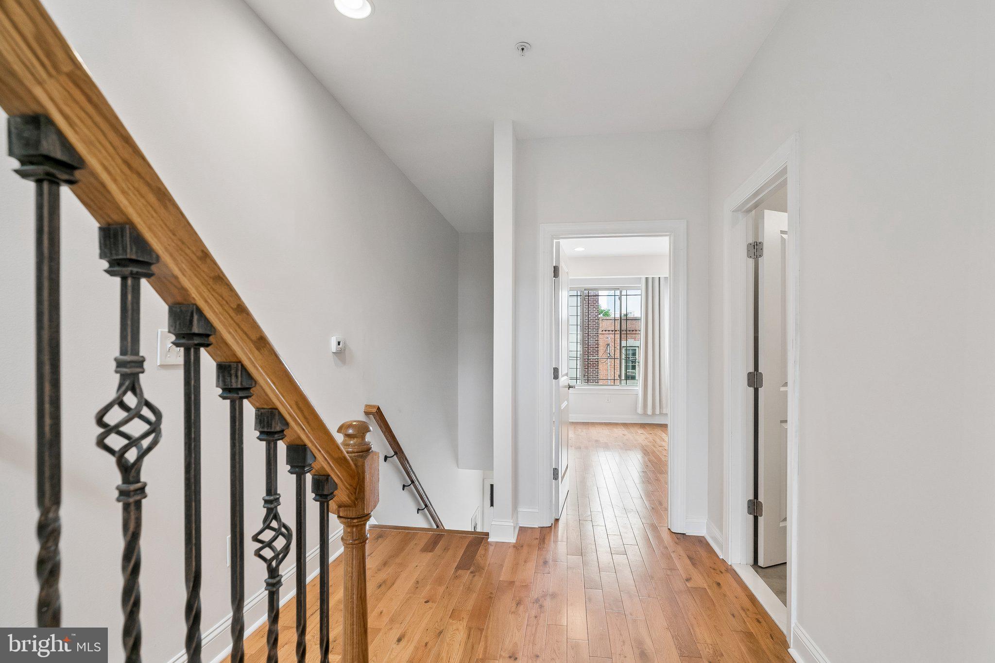POINT BREEZE - Residential