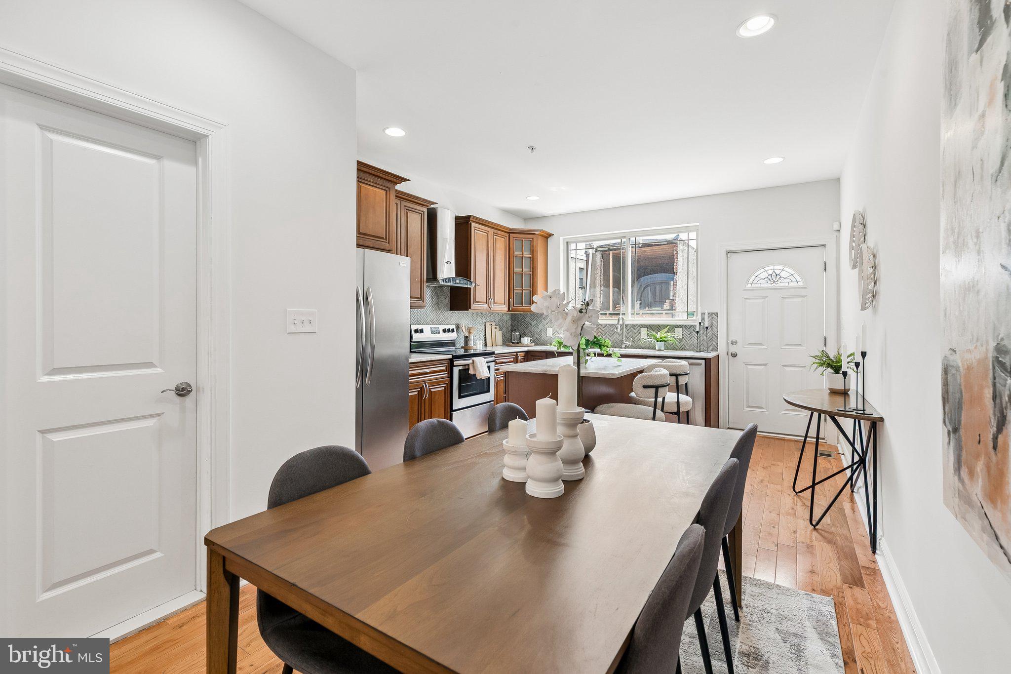 POINT BREEZE - Residential