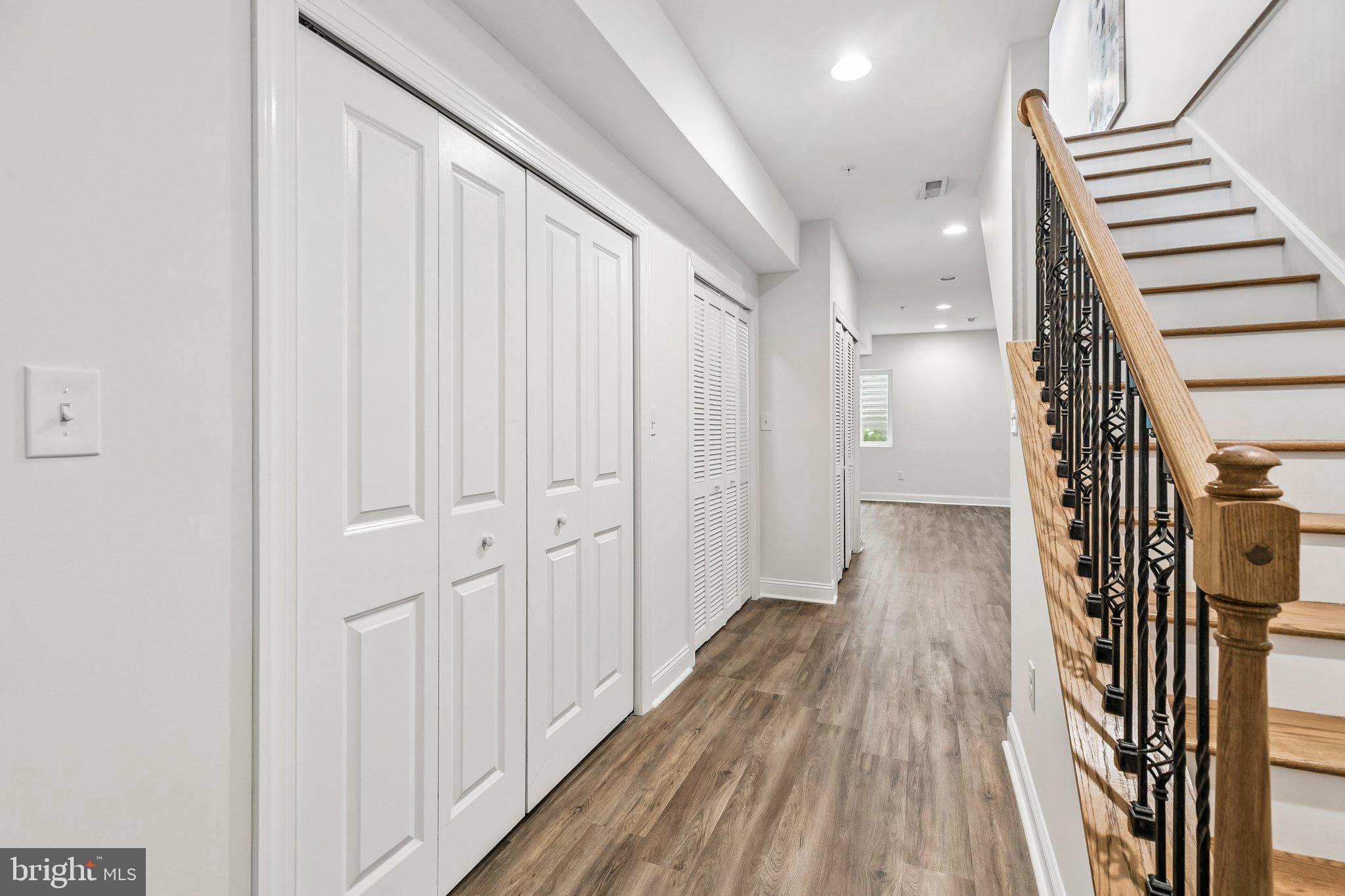 POINT BREEZE - Residential