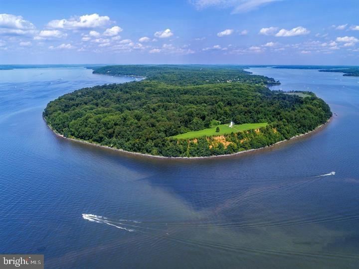 CHESAPEAKE ISLE - Residential