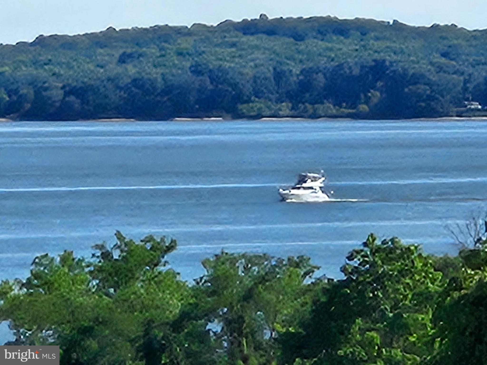 CHESAPEAKE ISLE - Residential