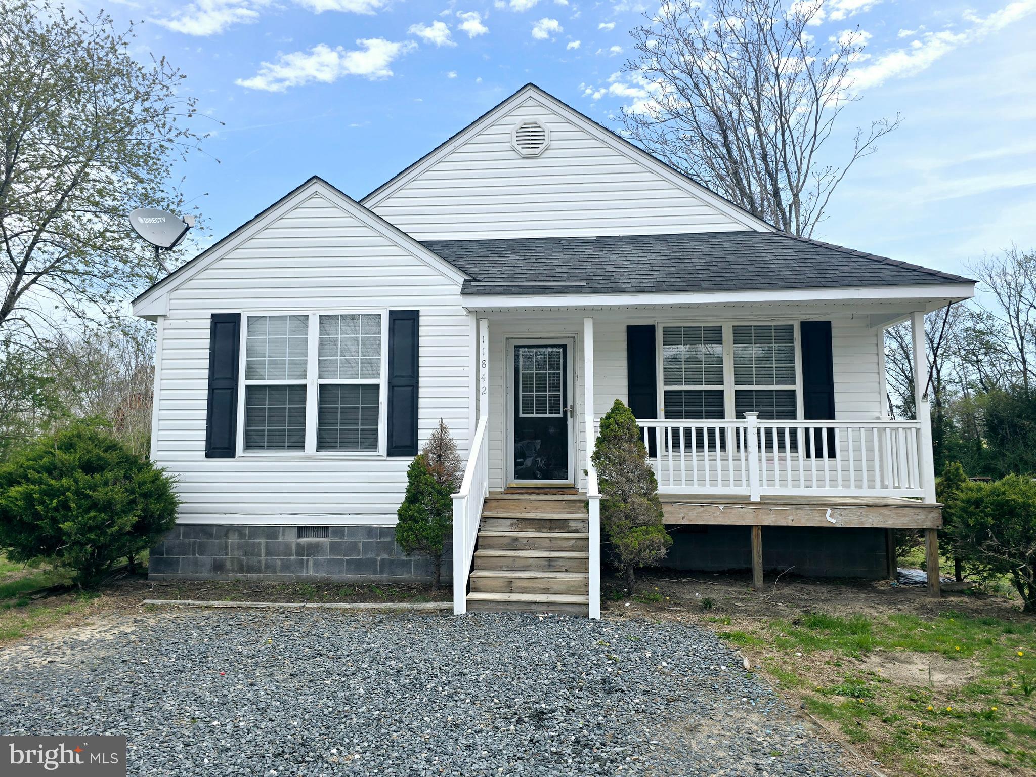 Welcome to Whaleyville, Located just a short drive to Ocean City Beaches, this home offers the Perfect Blend of Country Living and Coastal Convenience with access to everything you want without the beach prices and No HOA/Lot Rent.

This Spacious 3 bedroom, 2 bath Ranch Home has fresh paint and is move-in ready.

Whether you're looking for a full-time residence, a vacation retreat, or an investment opportunity, this property provides endless potential.

Don't miss out and schedule your showing today!