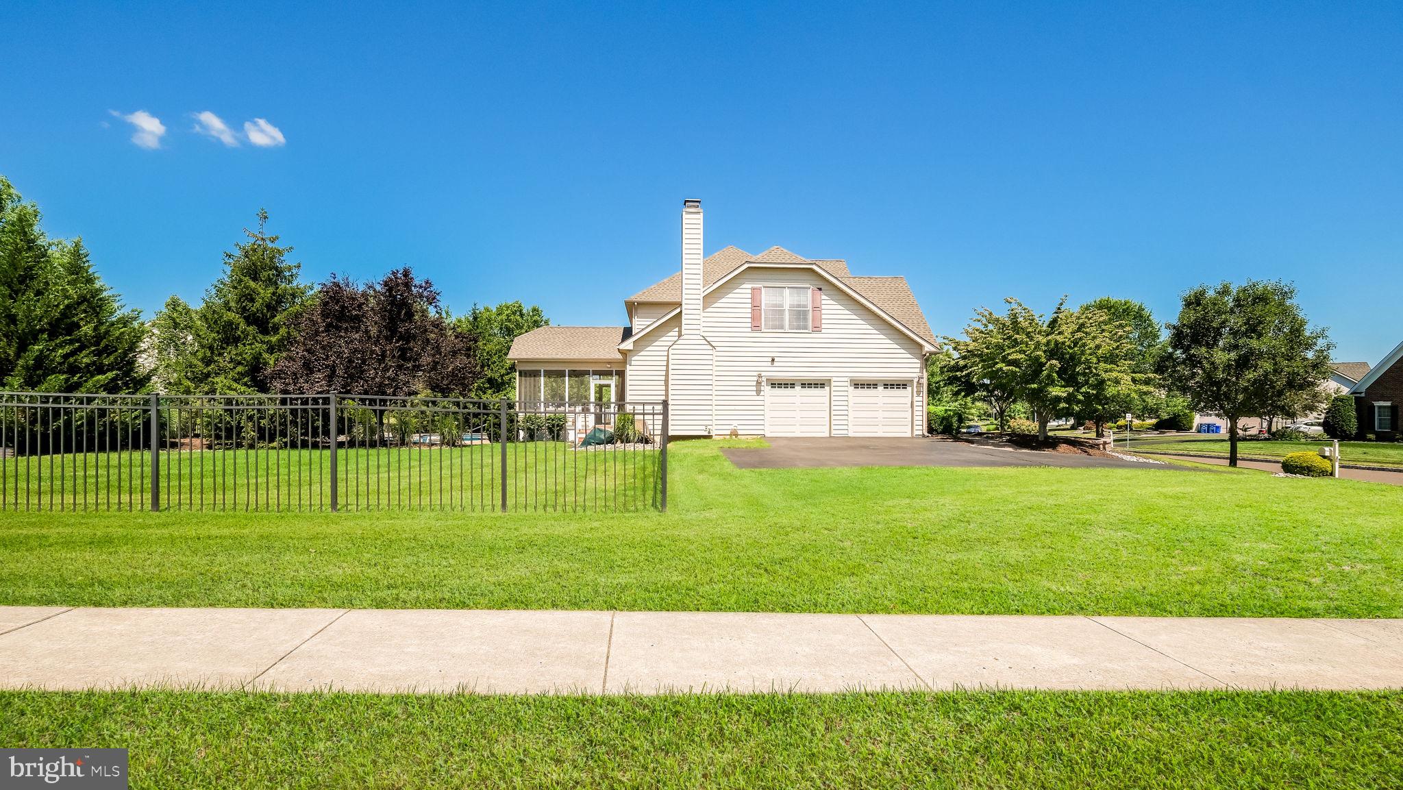 ESTATES AT WARRINGTON RIDGE - Residential