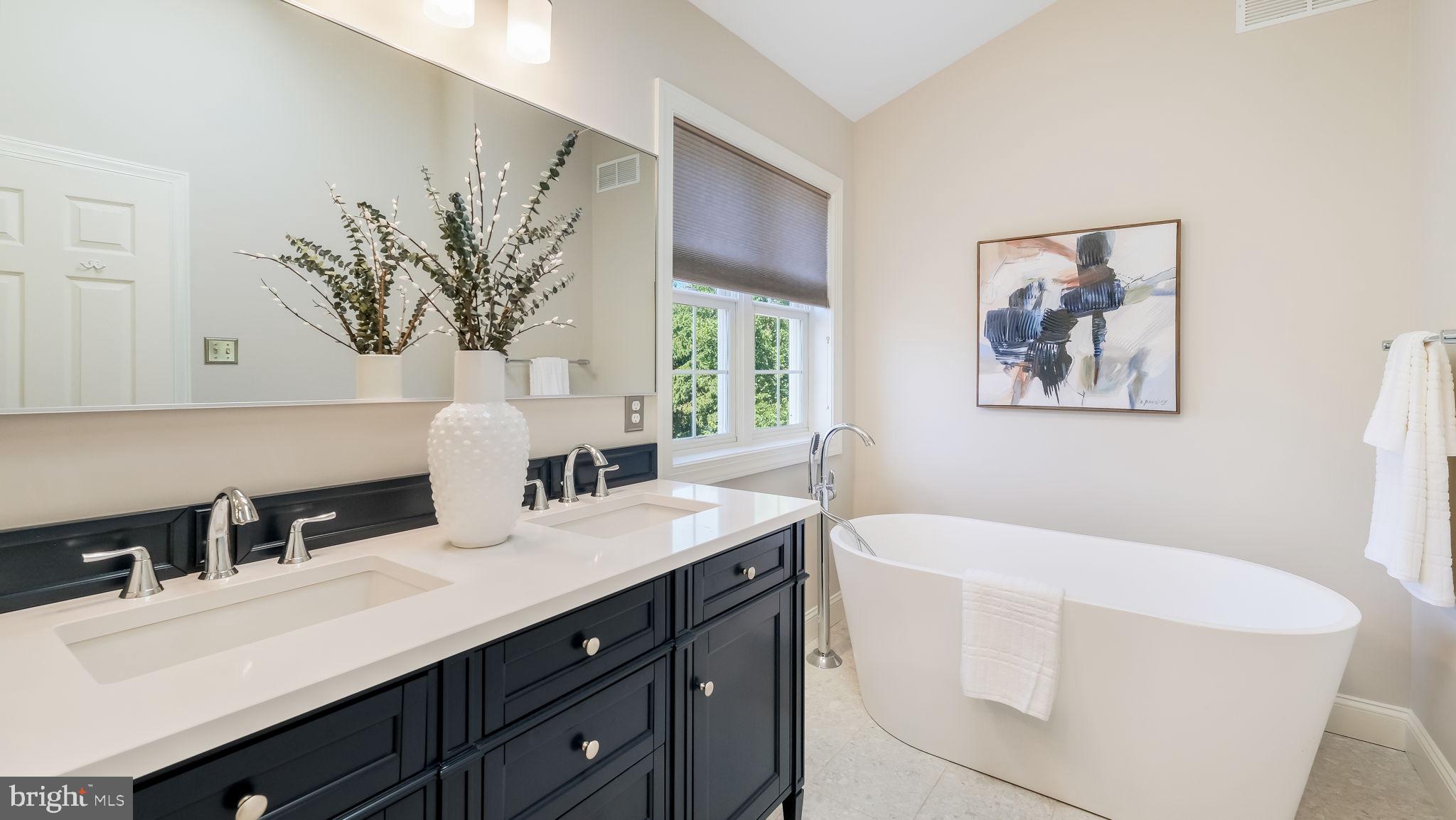 ESTATES AT WARRINGTON RIDGE - Residential