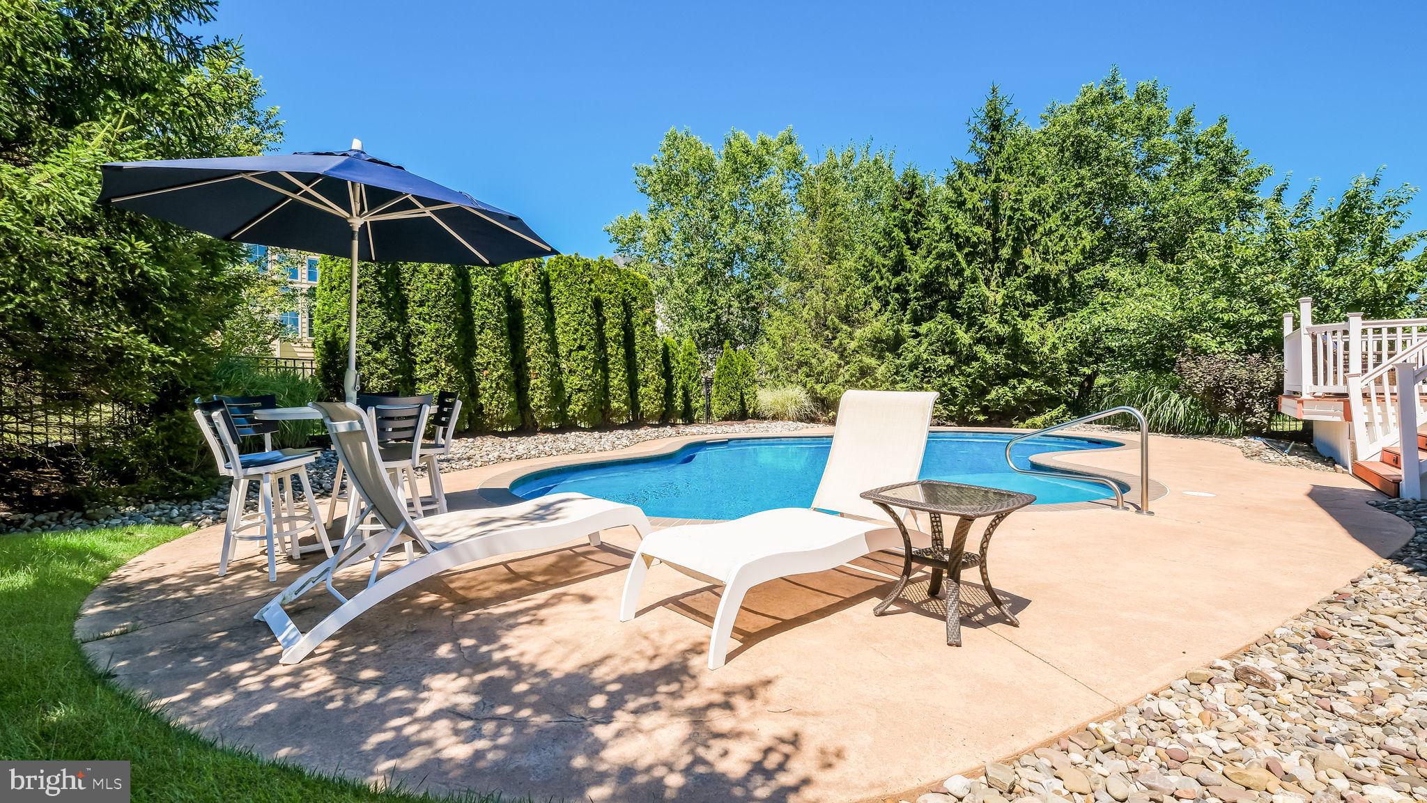 ESTATES AT WARRINGTON RIDGE - Residential