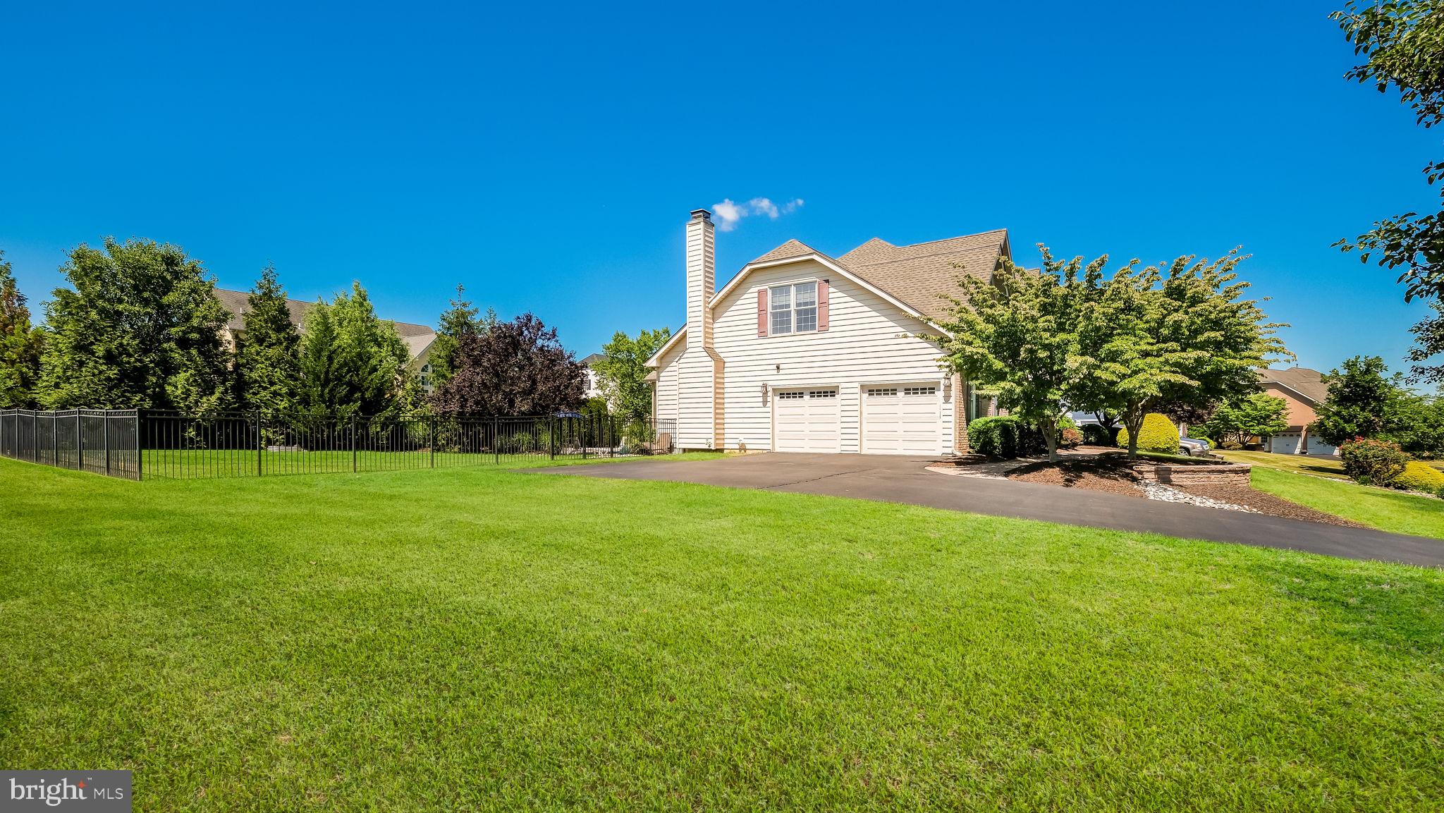 ESTATES AT WARRINGTON RIDGE - Residential