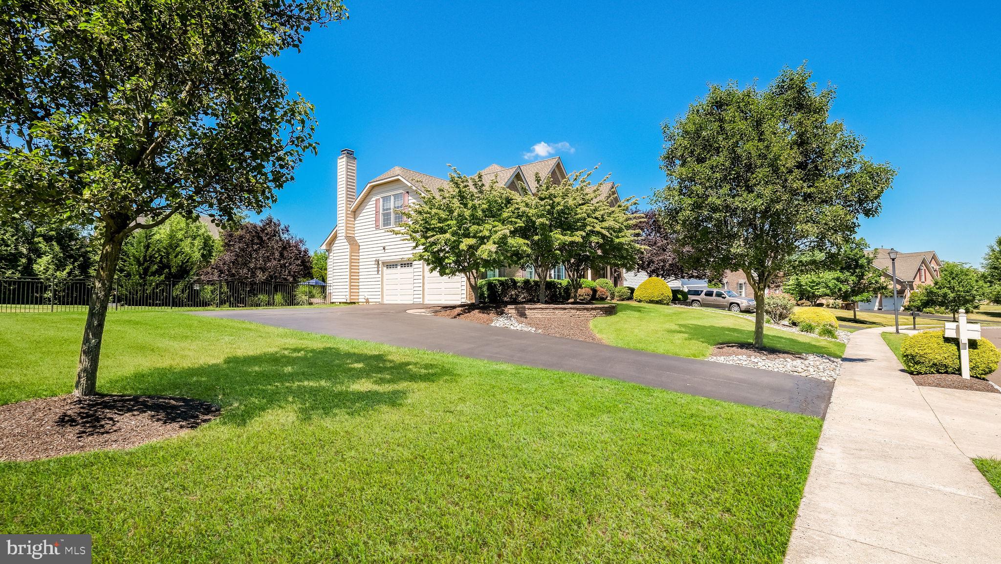 ESTATES AT WARRINGTON RIDGE - Residential