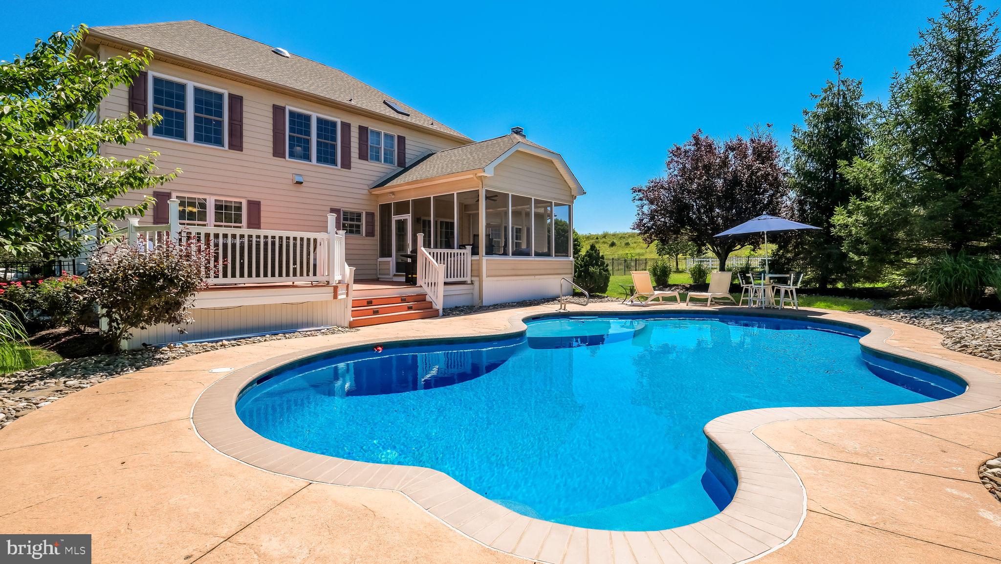 ESTATES AT WARRINGTON RIDGE - Residential