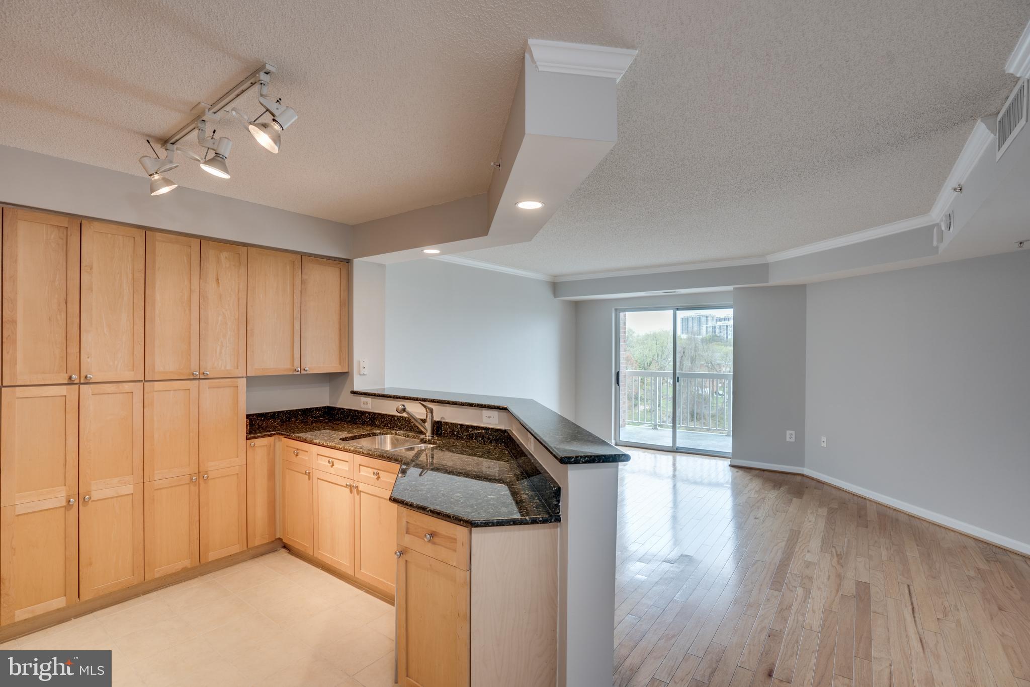 NORTHAMPTON PLACE - Residential Lease