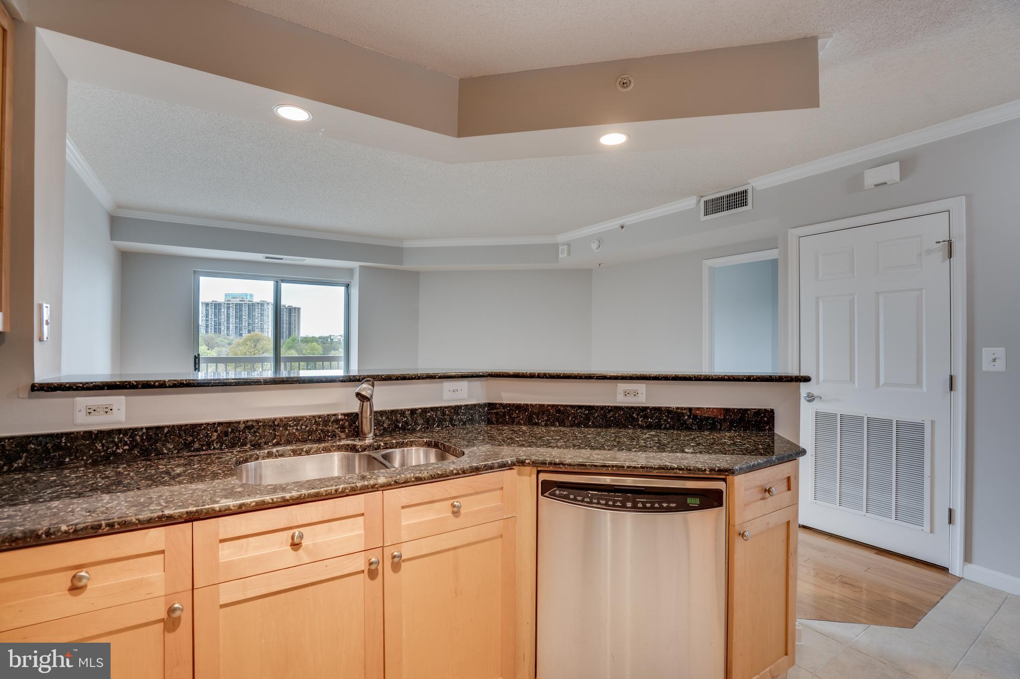NORTHAMPTON PLACE - Residential Lease
