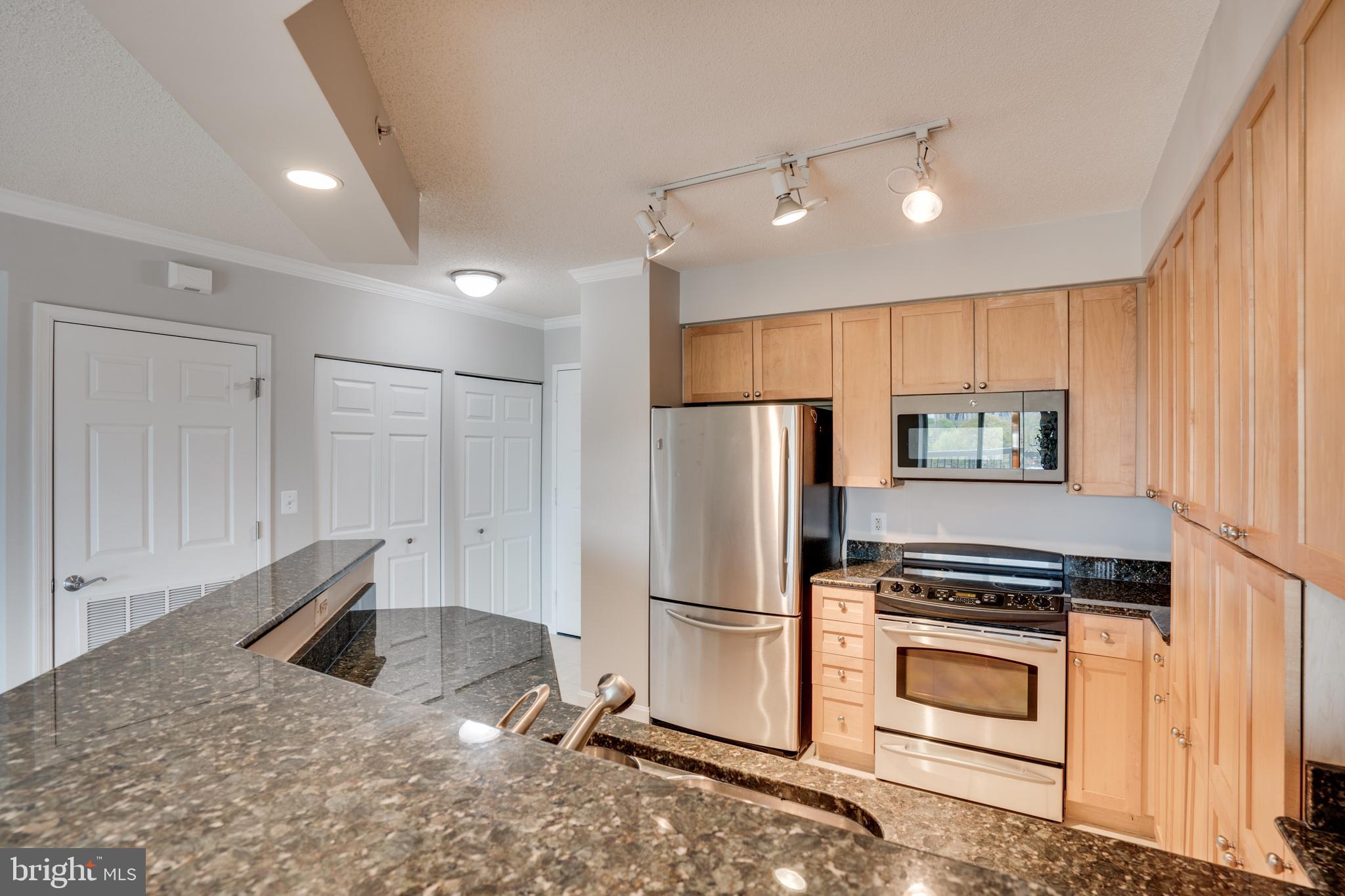 NORTHAMPTON PLACE - Residential Lease
