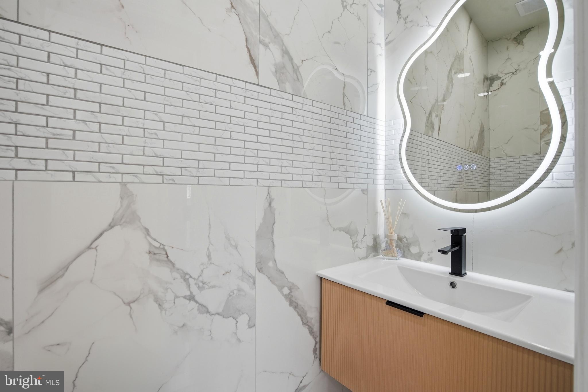 JENKINTOWN - Residential