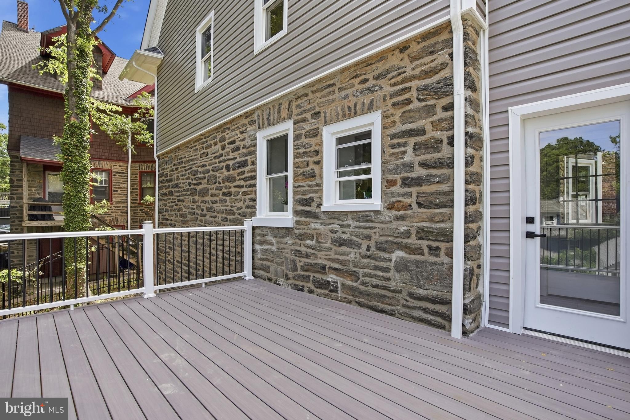 JENKINTOWN - Residential
