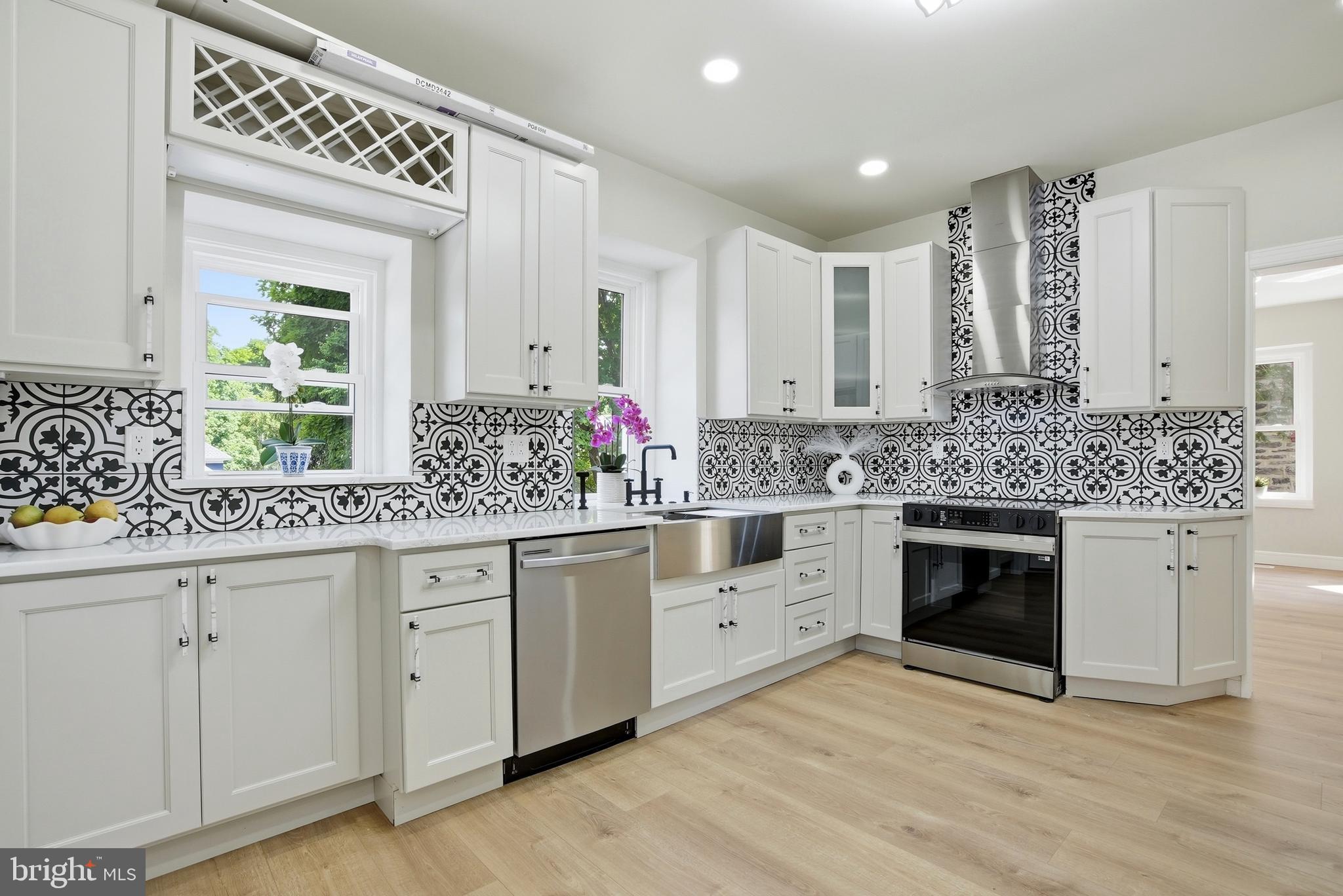 JENKINTOWN - Residential