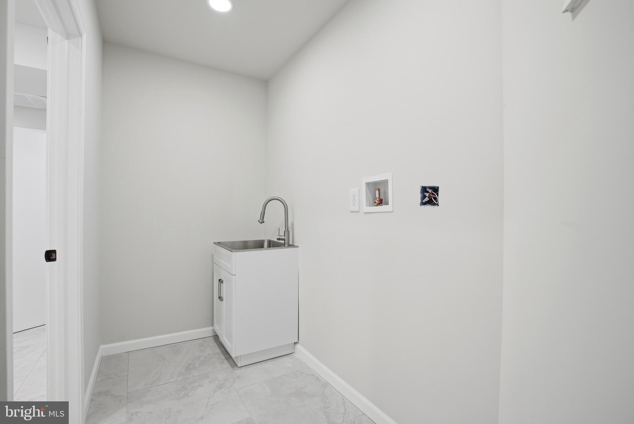 JENKINTOWN - Residential
