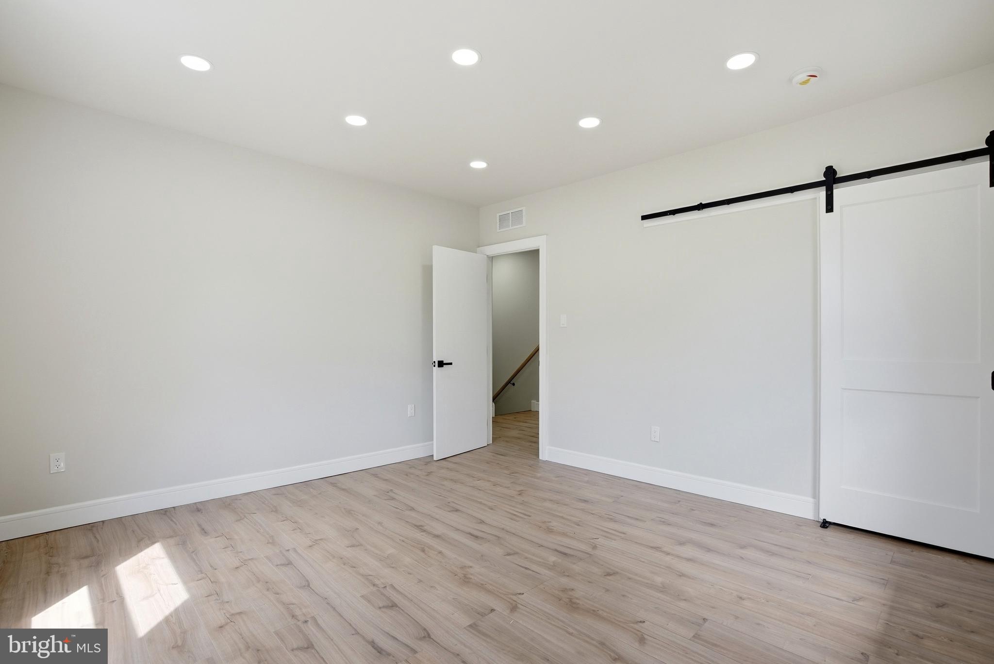 JENKINTOWN - Residential