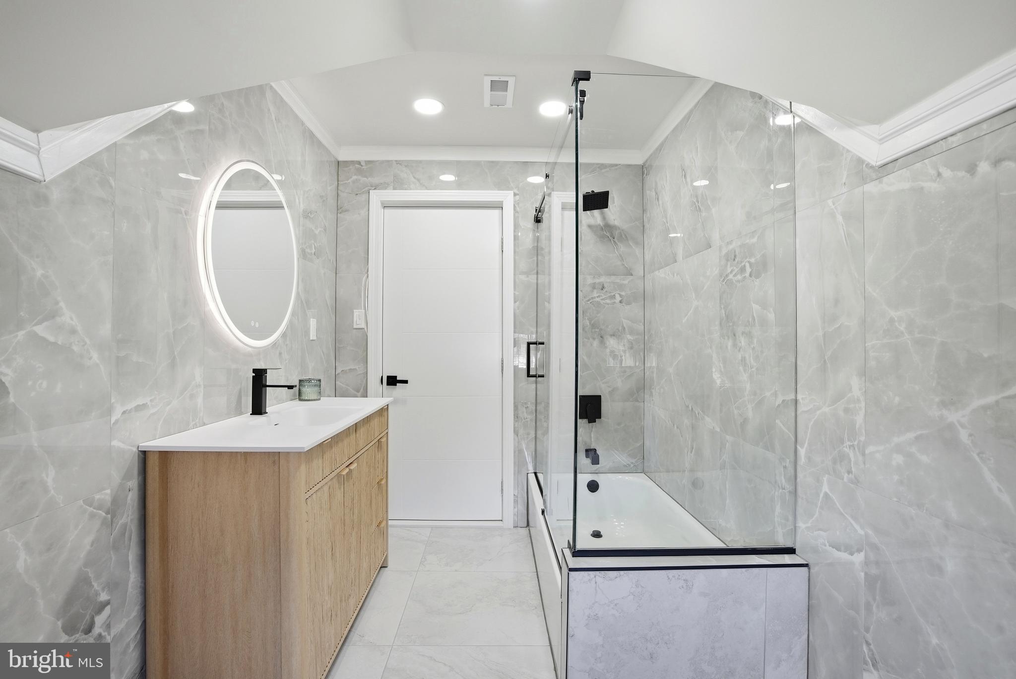 JENKINTOWN - Residential