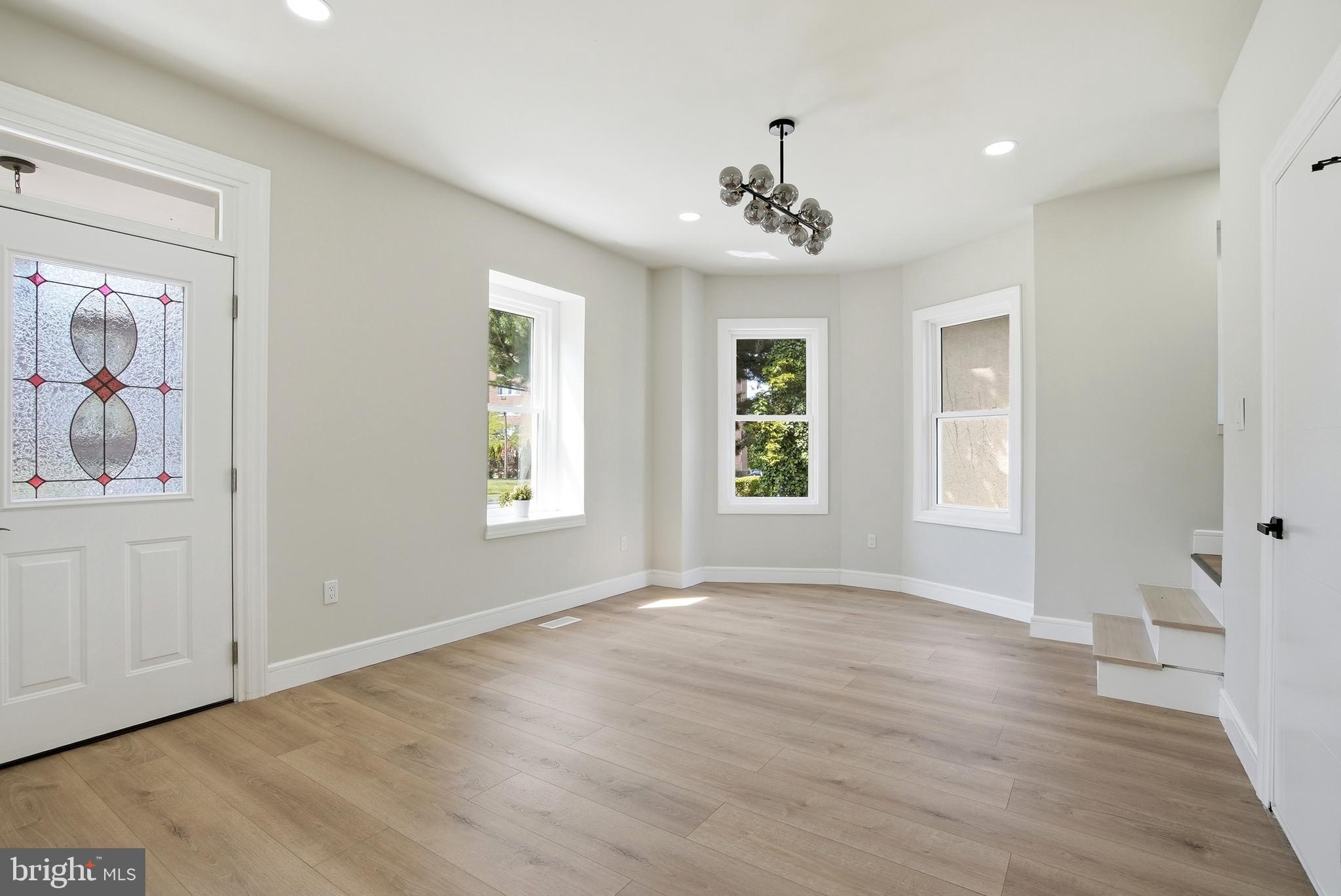 JENKINTOWN - Residential