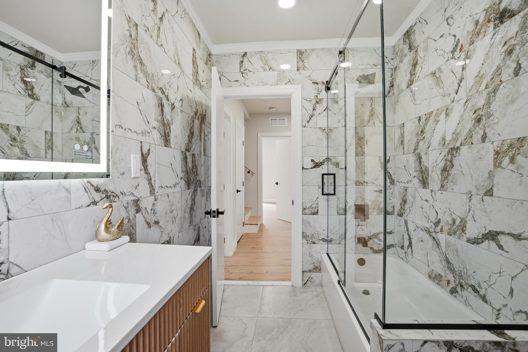 JENKINTOWN - Residential