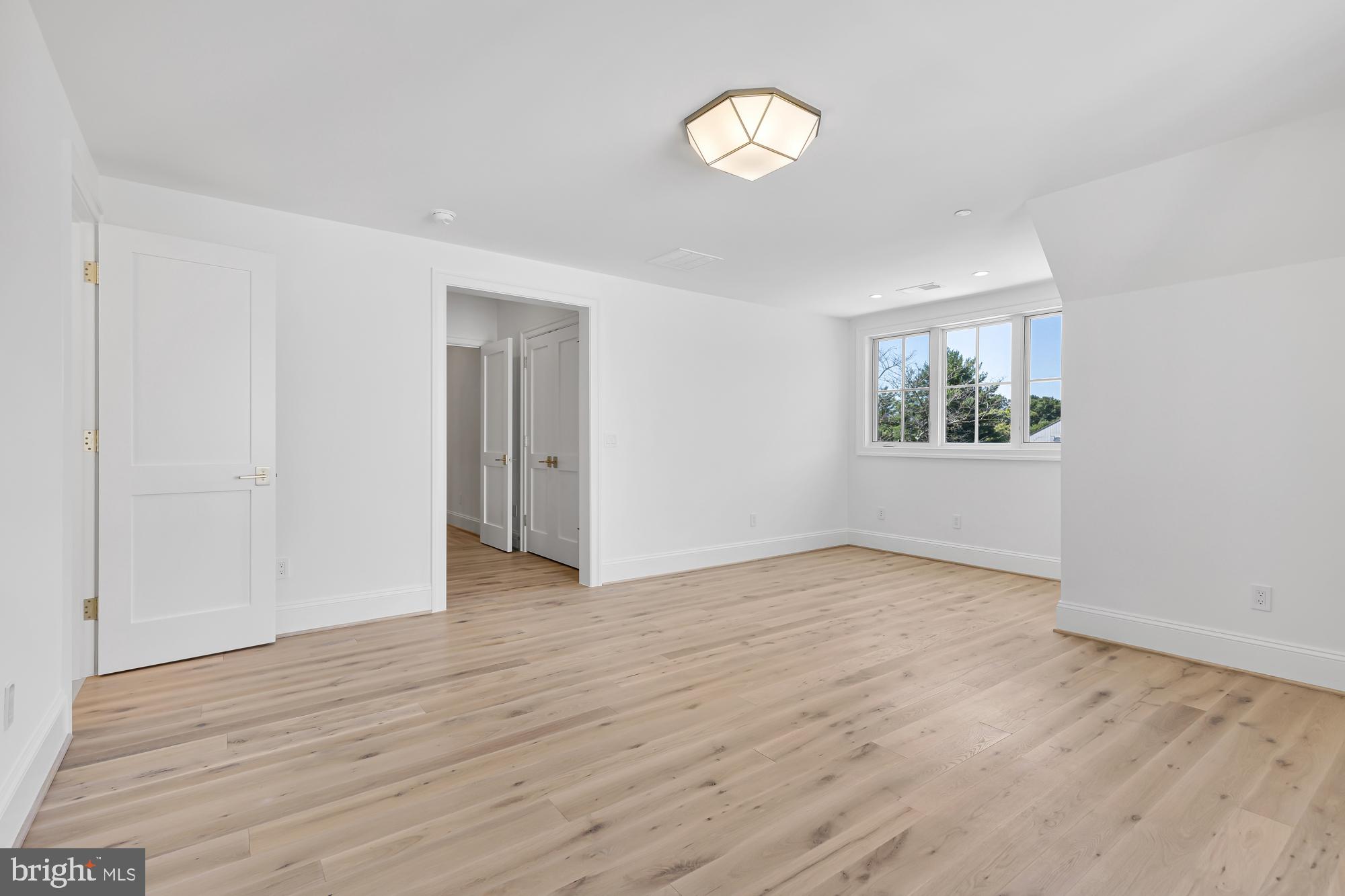 KENWOOD - Residential