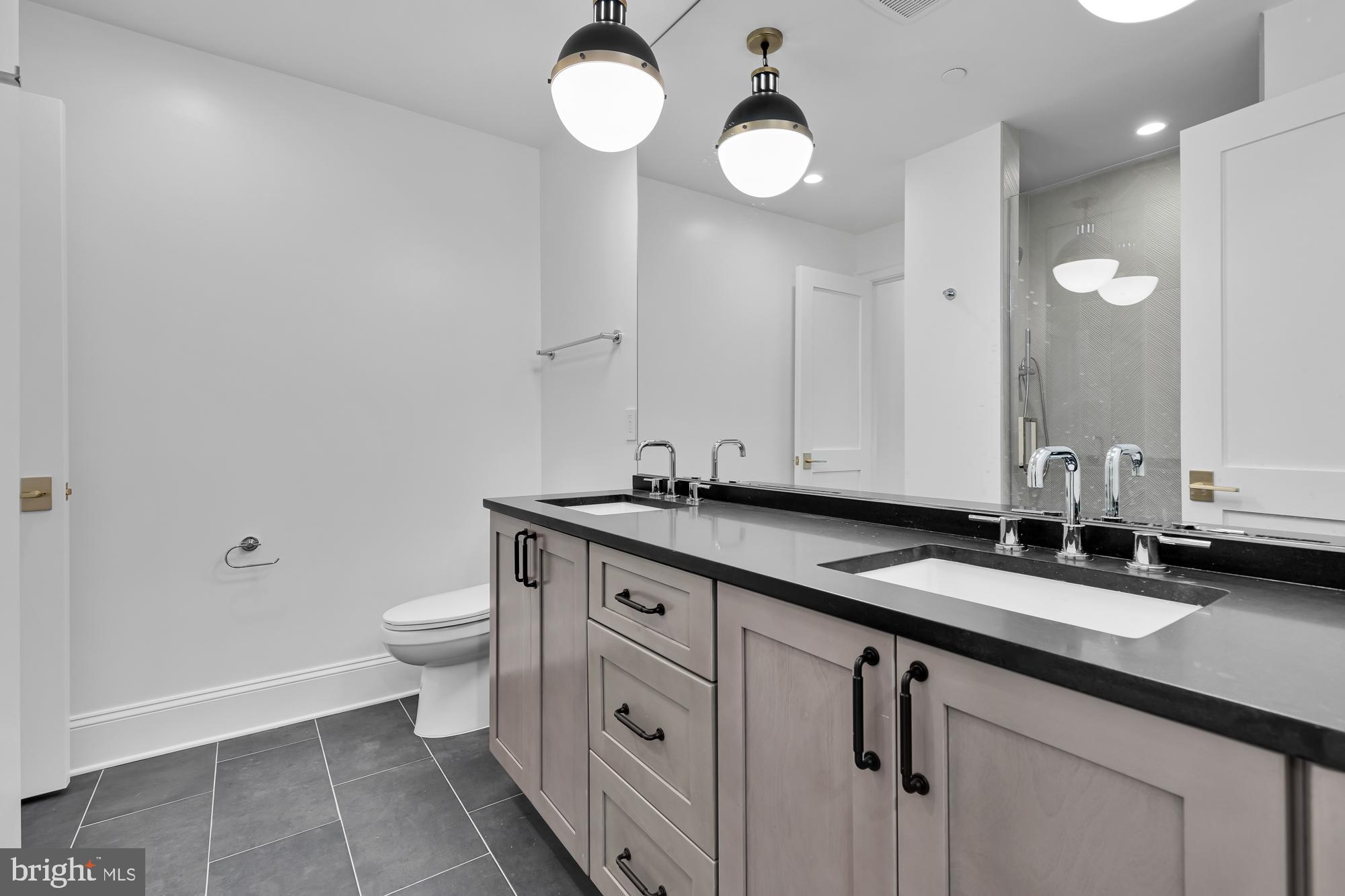 KENWOOD - Residential