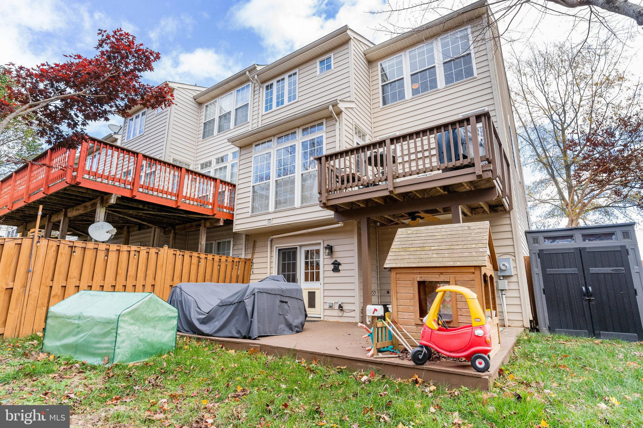 RIVERSIDE STATION - Residential