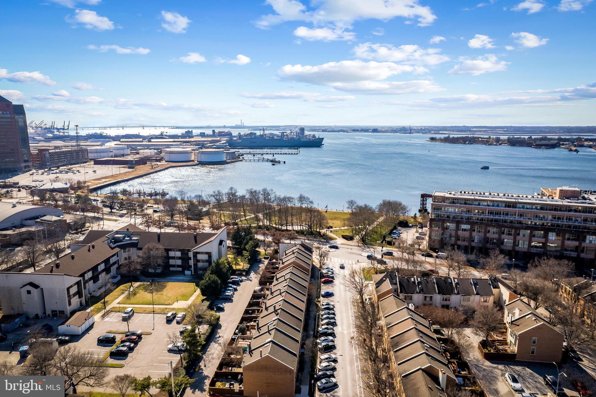 CANTON SQUARE - Residential