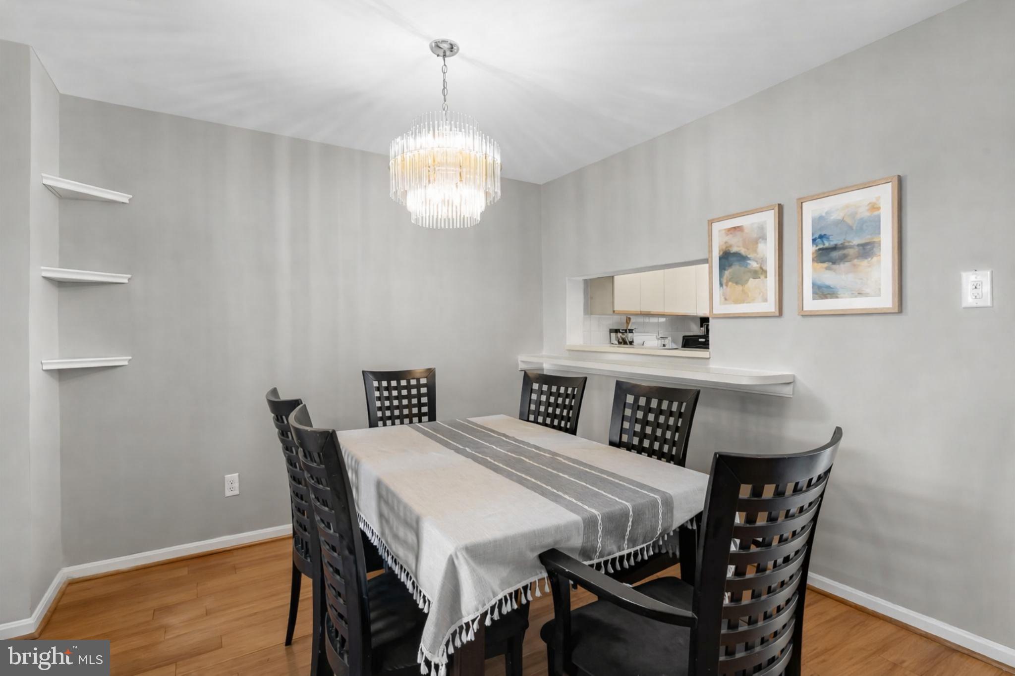 CANTON SQUARE - Residential