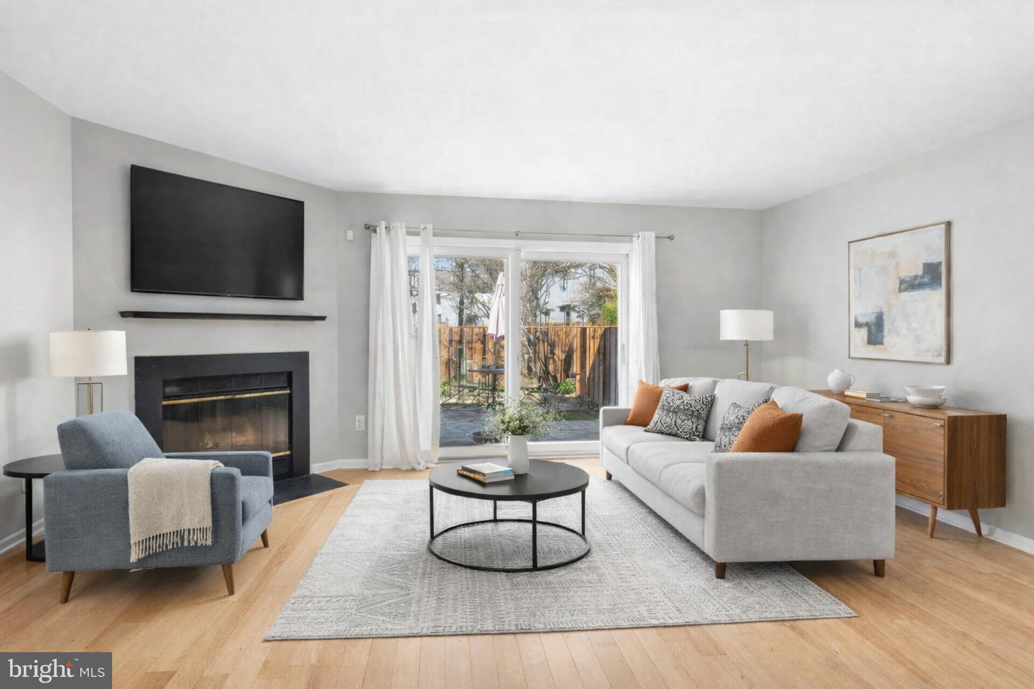 CANTON SQUARE - Residential