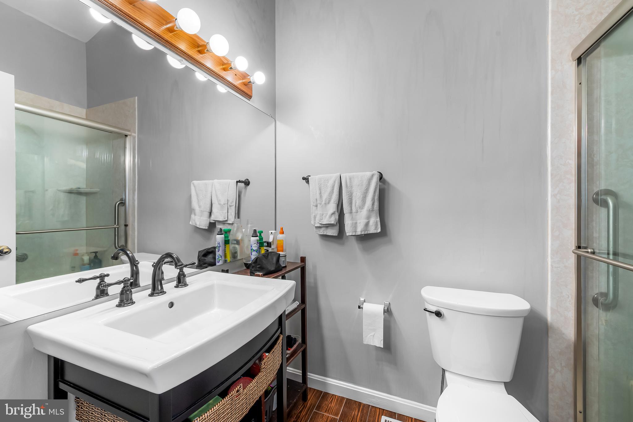 CANTON SQUARE - Residential