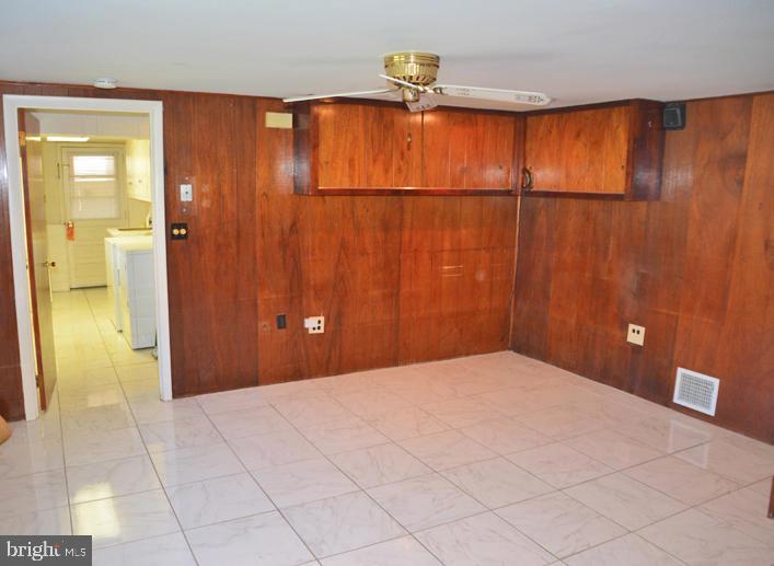 BOWLING GREEN - Residential