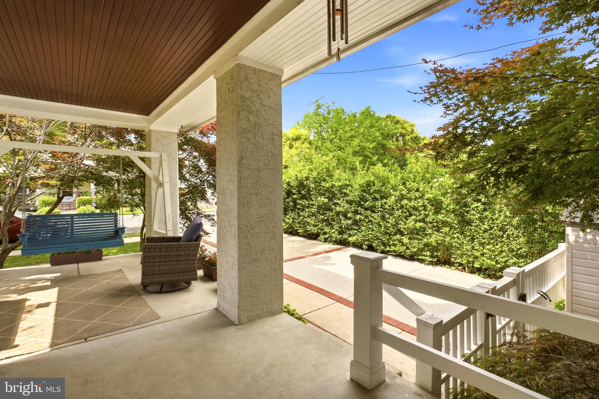 ROXBOROUGH - Residential