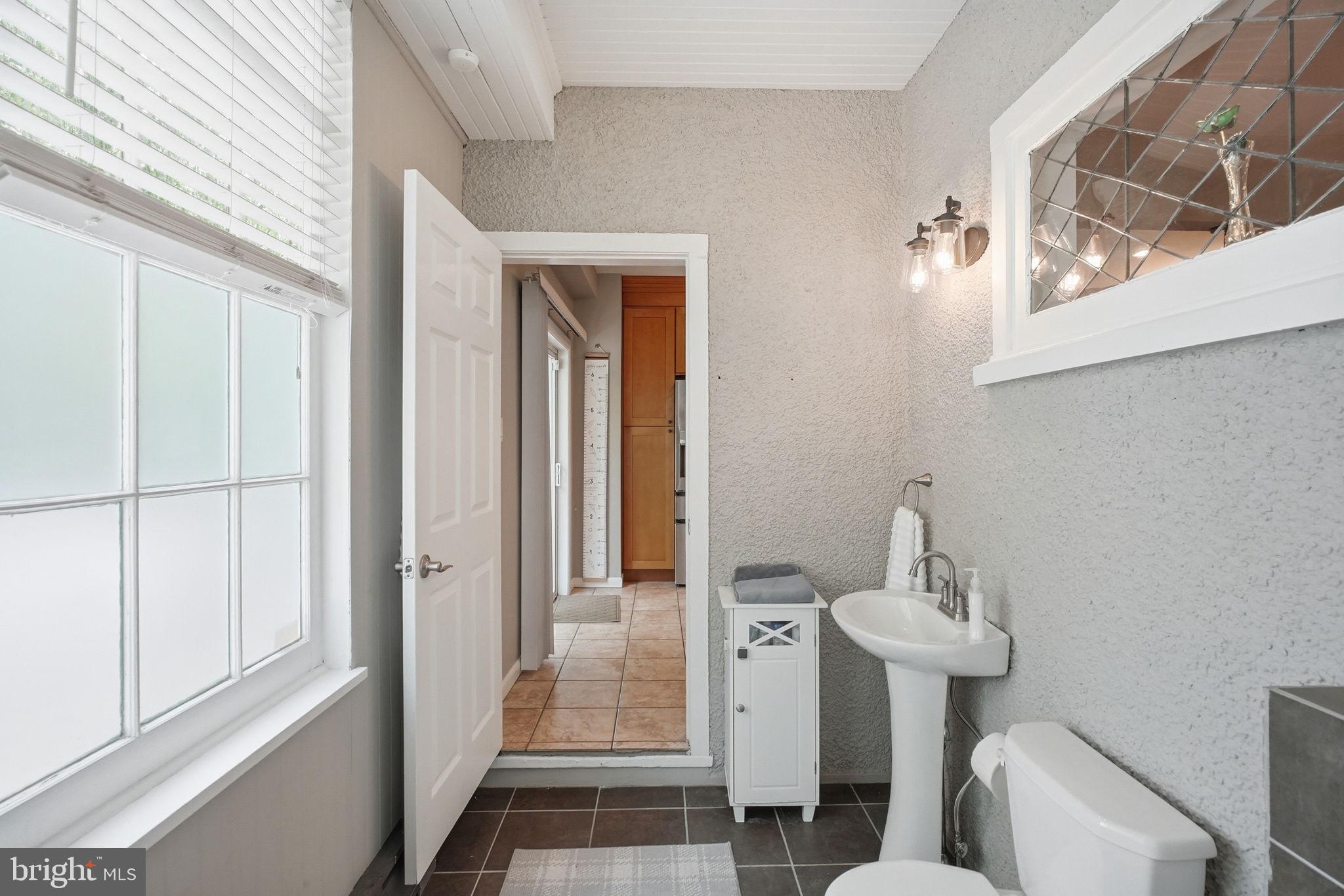 ROXBOROUGH - Residential